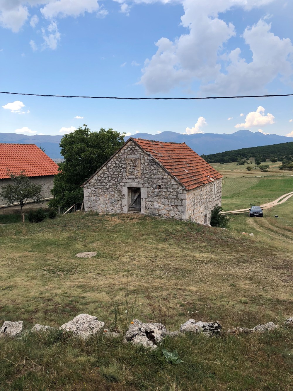 Stara kamena kuća.jpg