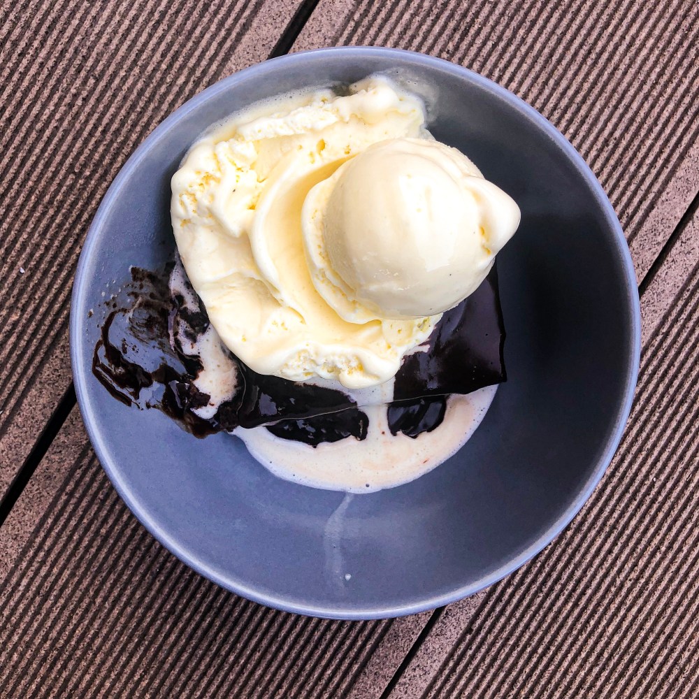 DD05B598-02A1-4A13-9DE8-F6545333680A